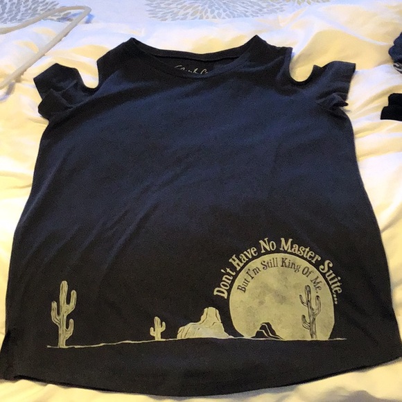 Top - Picture 1 of 4